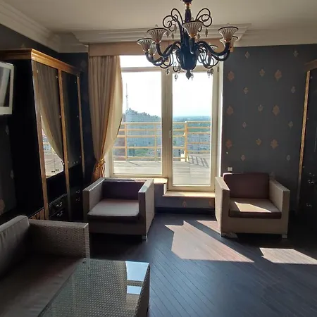 Maison Deluxe - Kukuruza Sea View Penthouse Apartment